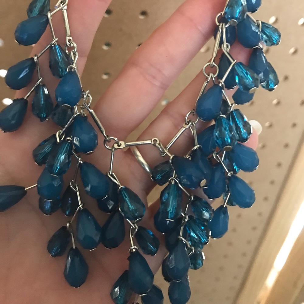 Silver chain w/blue beads on silver wire necklace